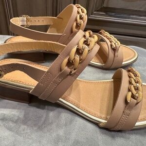 Ron White Sandal, tan with gold chain accents, size 41